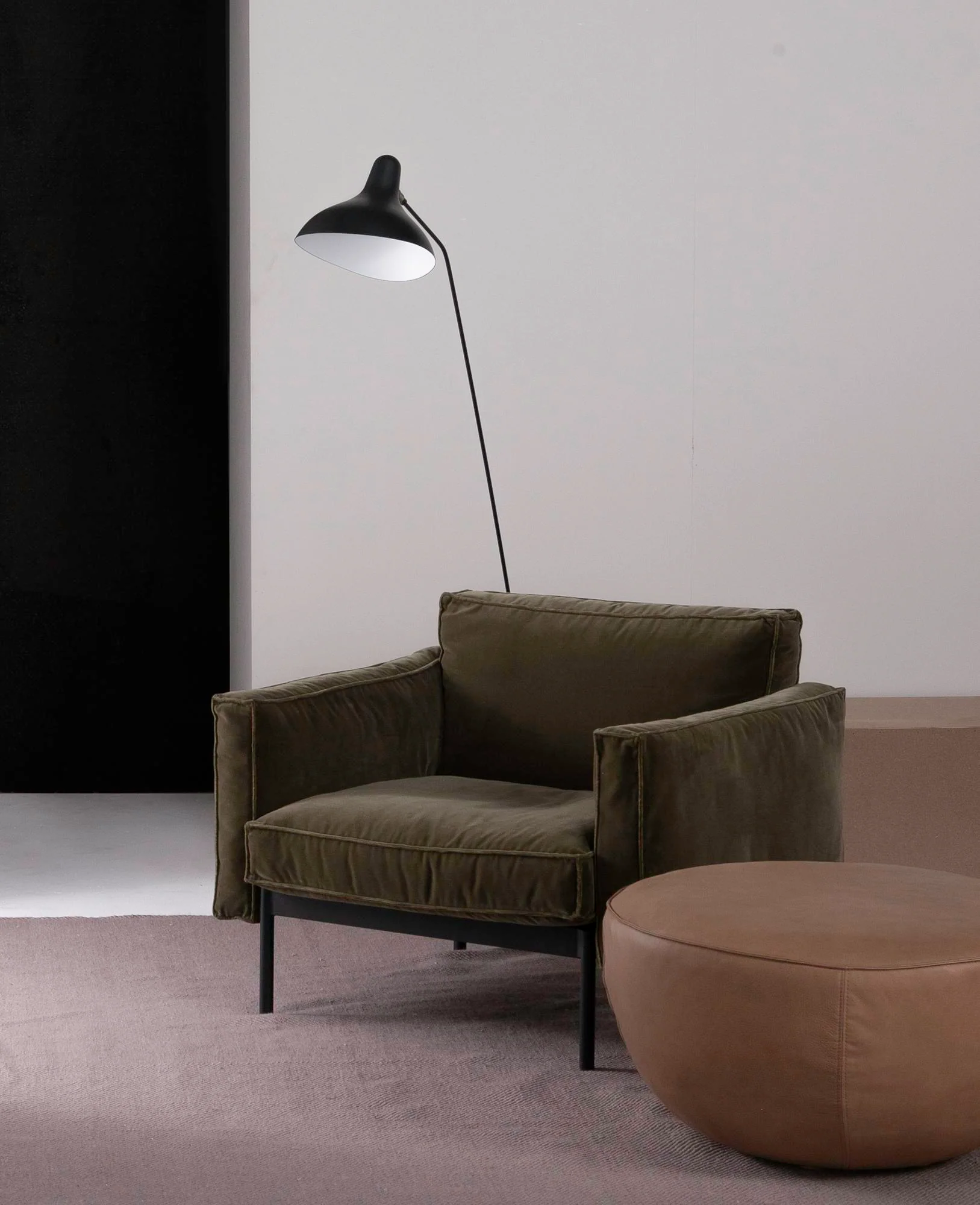 Attendant Lounge Chair | Fabric - Image 7